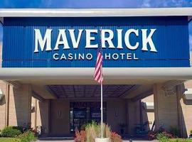 Maverick Hotel and Casino by Red Lion Hotels，艾科的飯店