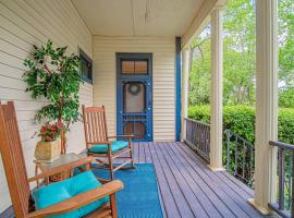 Historic Tate House Apartment by Marietta Square, holiday rental in Marietta