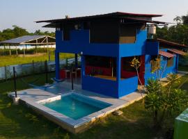 Guacamayo Azul, cabaña o casa de campo en Iquitos