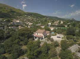 La Genevrière: Tourrettes-sur-Loup şehrinde bir aile oteli