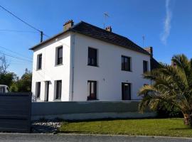 Maison de 2 à 8 personnes 5 chambres, cottage in Portbail