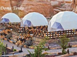 Seven Wonders Luxury Camp – hotel w mieście Wadi Musa