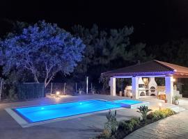 Fiore di Rodi - Private Pool, Jacuzzi and Barbecue, departamento en Ialisos