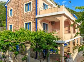 Apartmani Nica: Sveti Stefan şehrinde bir otel