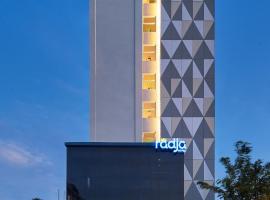 Radja Art and Boutique Hotel Simpang Lima, hotel a 3 stelle a Semarang