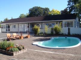 Acorn Estate Motel, hotel with pools in Masterton