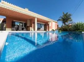 Villa Paraiso by Garvetur