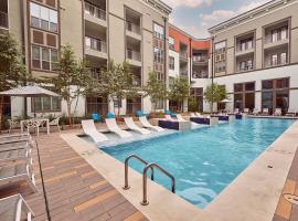 Luxury Trinity River Condos by Barsala, hotel in Fort Worth