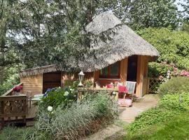 La Cabane de Cécile-la Hutte, bed & breakfast i Étretat