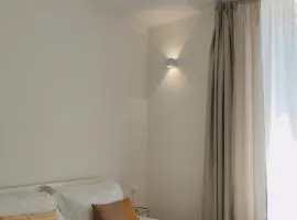 Ostro - Guest House