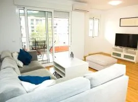 Enviable Location at Port Denia - Walk to Marineta Casiana Beach