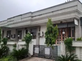 Janki Chandra - Homestay & PG