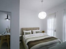 Luxury Central Studio, hotel a prop de Limnio, a Xanthi