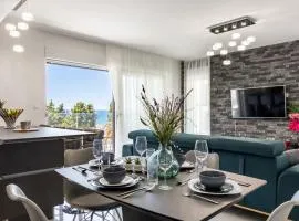 Elysian Zen Luxury Apartment - Two Bedroom Apartment with Terrace and Sea View