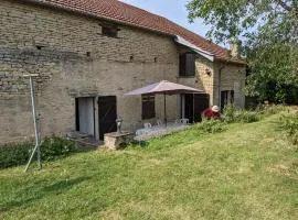 Gîte authentique avec jardin clos, climatisation, animaux acceptés, proche Dijon et Langres - FR-1-611-5