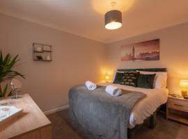 Luxury Southampton house with garden and parking, hotell i Southampton