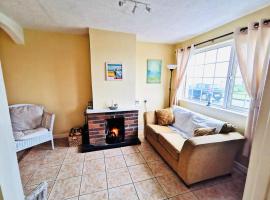 Rossnowlagh Creek Chalet 5, cabin in Rossnowlagh