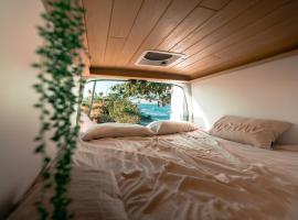 Vive La Van, glamping site in San Juan