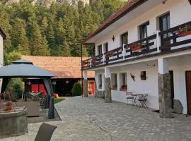 Guest House Piatra Craiului