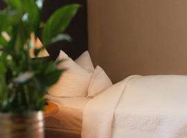 Hotel Das Kleine Ritz, hotel v destinaci Fellbach