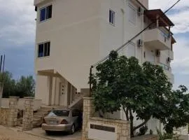Villa e Olsi Kacupaj