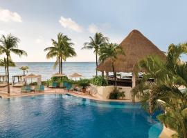 Wyndham Alltra Playa del Carmen Adults Only All Inclusive, plážový hotel v destinaci Playa del Carmen