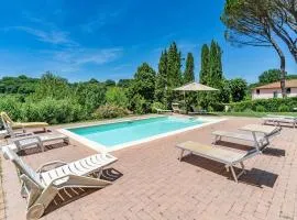 Amazing Home In Terranuova Bracciolini With 3 Bedrooms, Wifi And Outdoor Swimming Pool