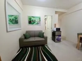 Modern 1-bedroom condo in vibrant Malabanias
