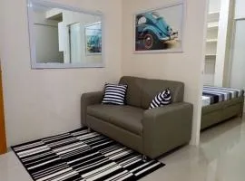 Trendy 1-Bedroom condo Malabanias