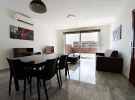 F12 Modern and Bright Apartment in Malta