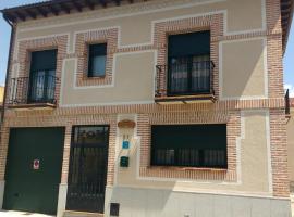 Casa Siete Picos, hotell med parkeringsplass i Torrecaballeros