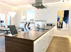 Luxury Apartments MONDRIAN Market Square III