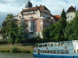 Apartments mit Klimaanlage am Neckarufer, Schöne Aussicht, Ferienwohnung in Bad Friedrichshall