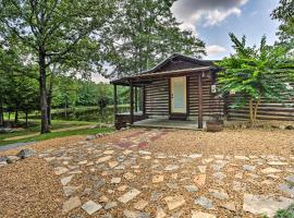 1950s Serenity Pond Cabin with View Peace and Quiet!, hotel di Talladega