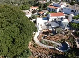 Fourfouras Cottage
