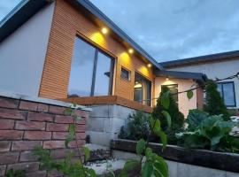 Apartman Cassovia, gisting &iacute; Holč&iacute;kovce