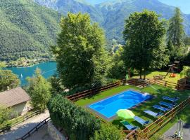 Le Terrazze - Ledro House، فندق في بييفي دي ليدرو