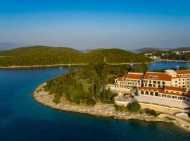 Aminess Liburna Hotel, hotel en Korčula