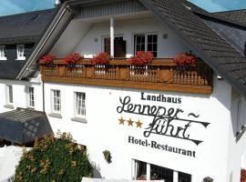 Ferienwohnung Landhaus Lenneper-Führt, hotel-fazenda em Kirchhundem