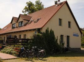 Ferienhaus Eibe am Jabeler See 7a, hotel with parking in Jabel