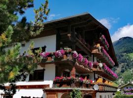 Haus Waldesruh, hotel v Neustift im Stubaital