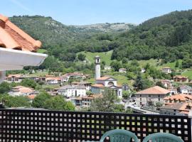 Viv Tur LA QUINTANA II, hotel sa parkingom u gradu Arredondo