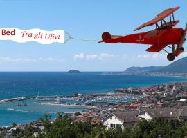 Tra Gli Ulivi, bed and breakfast en Pietra Ligure