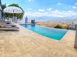 Casa Eden - Mountain View, Infinity Pool, casa de hóspedes em Málaga