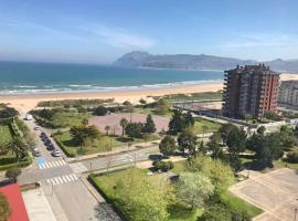 APARTAMENTO el PUNTAL- LAREDO, family hotel in Laredo