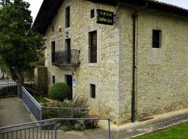 Hotel Doña Lola, hôtel à Izarra