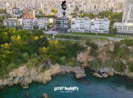 Lucky Monkey Hotel, khách sạn ở Eski Lara, Antalya