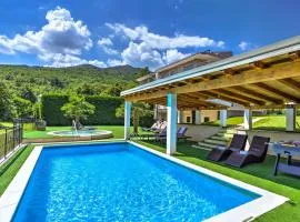 Holiday Home Nicole by Interhome
