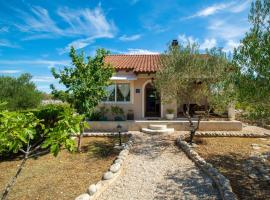 Holiday Home Ivana by Interhome, cottage a Srima