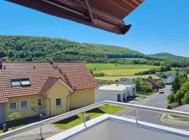 Fränkische Rhön Wohnung mit Bergblick ツ